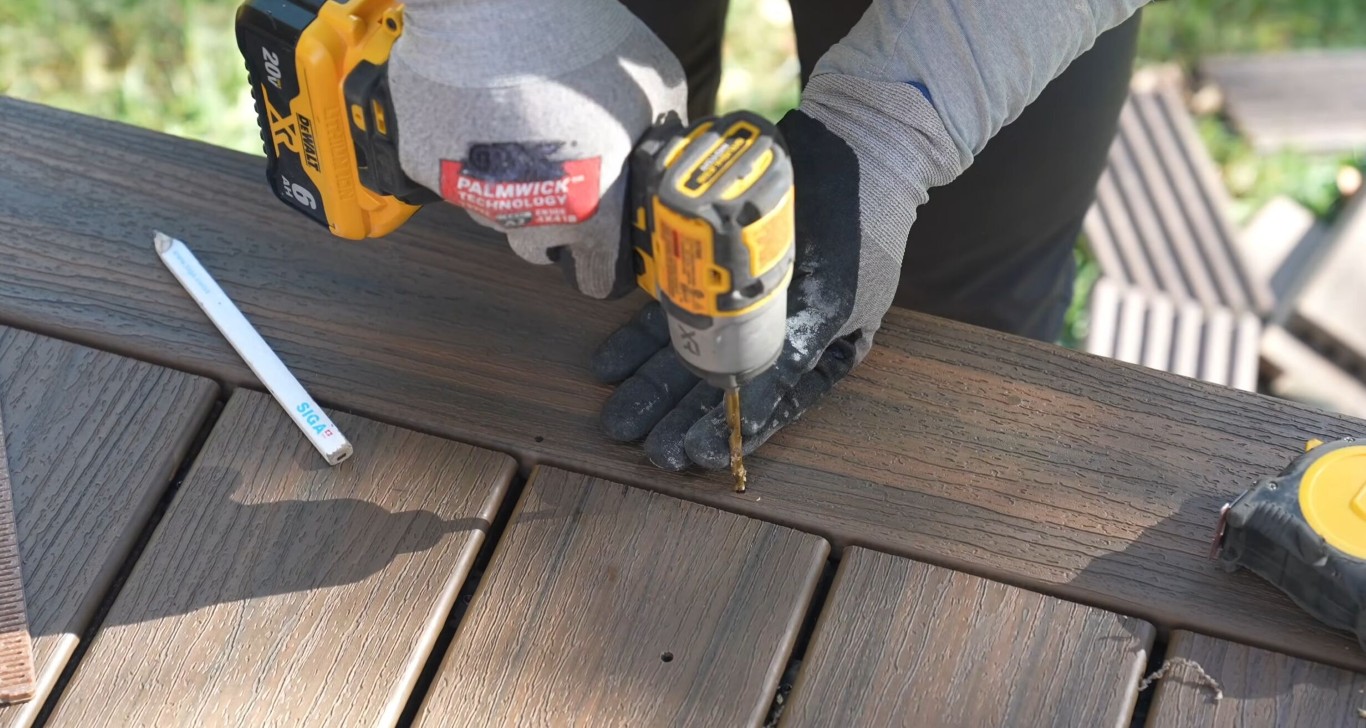 Professional deck builders communicating with homeowners in Florence-Graham, CA