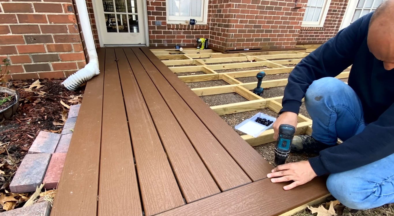 Deck replacement and rebuilds in Florence-Graham, CA