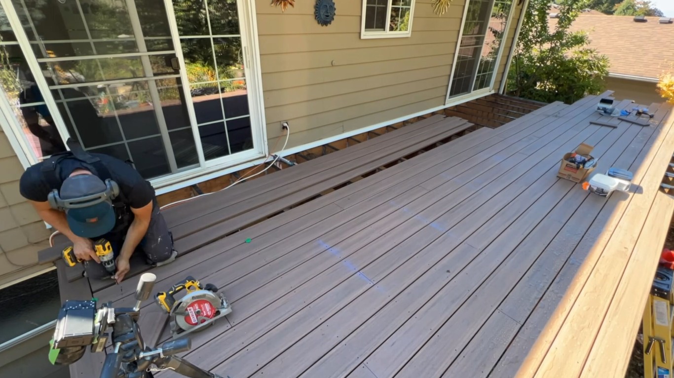 Deck staining, sealing and painting in Florence-Graham, CA